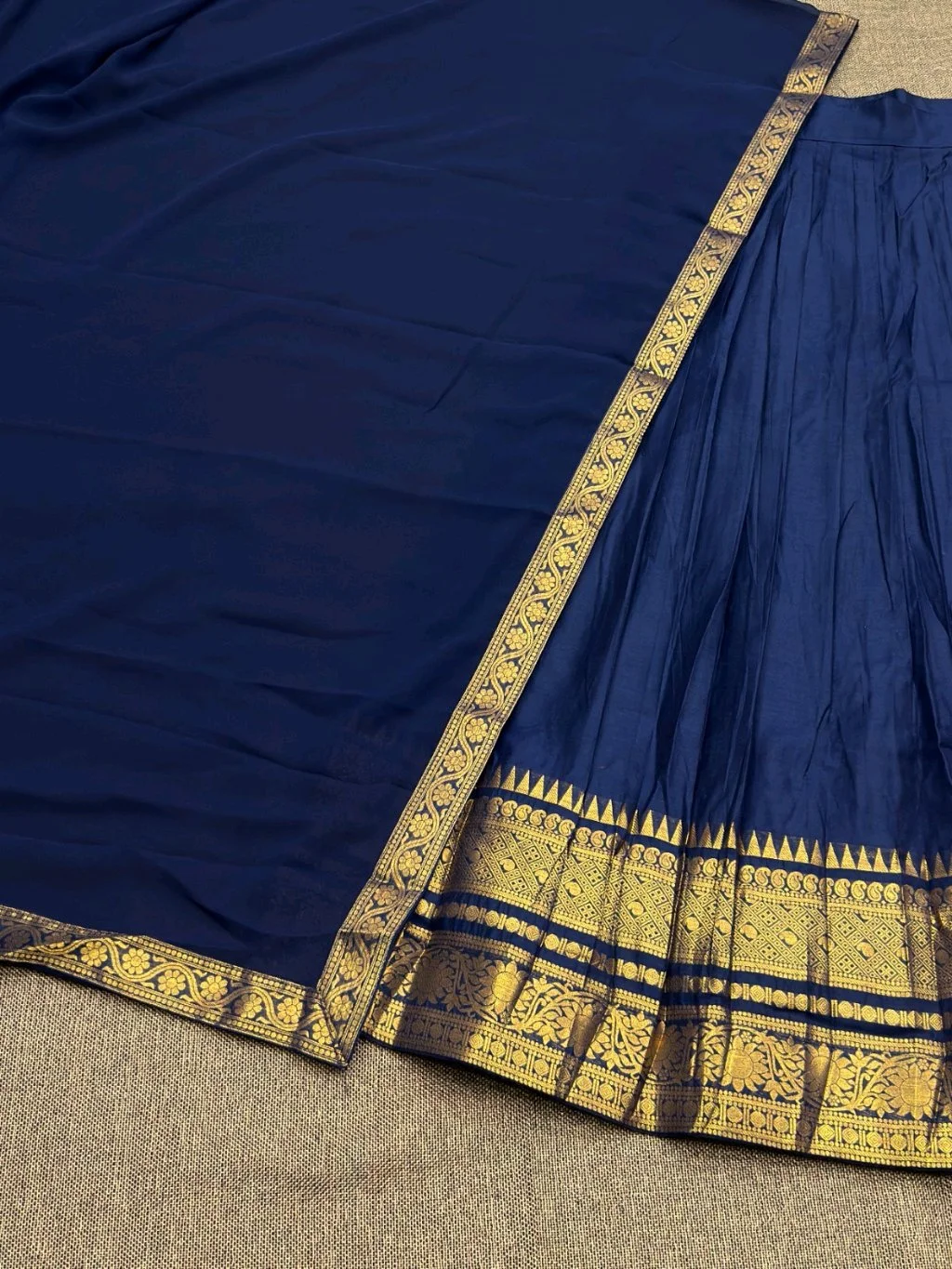 Traditional Silk Blend Lehenga Set with Zari Border 4