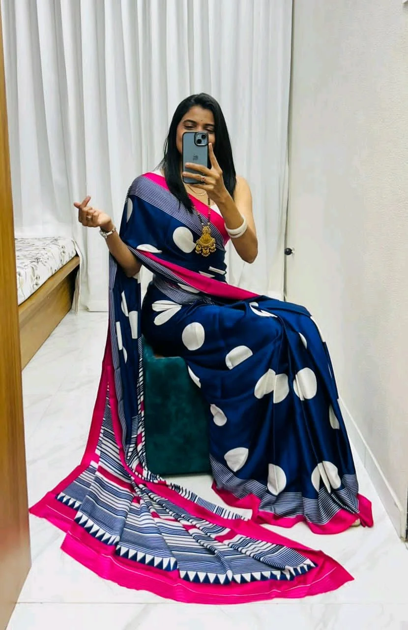 Ajrakh Gajji Bandhej Sarees thumbnail 2