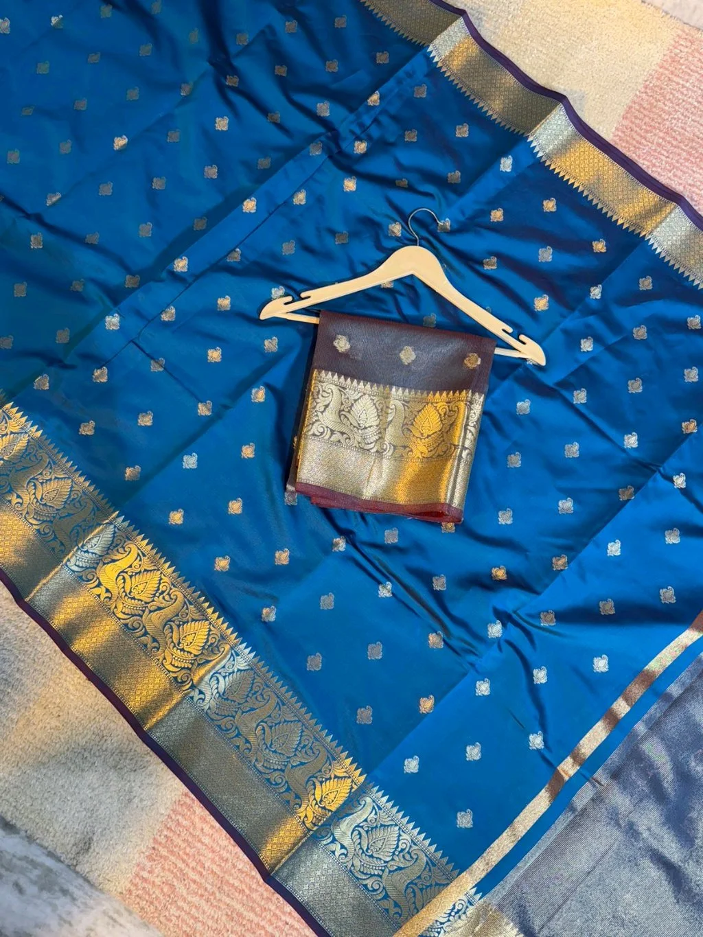 Semi Katan Soft Silk Banarasi Saree thumbnail 5