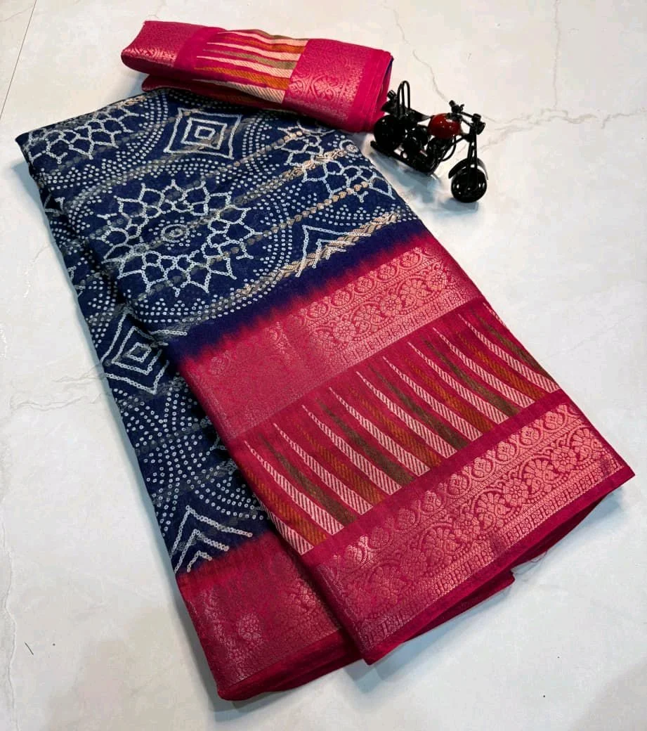 Dola Silk Saree with Zari Border thumbnail 3