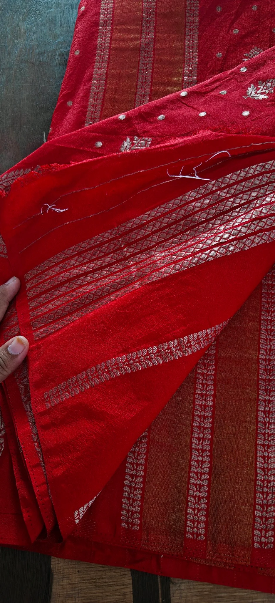Golden Dear Red Saree with Zari Floral Motifs and Blouse Piece thumbnail 3