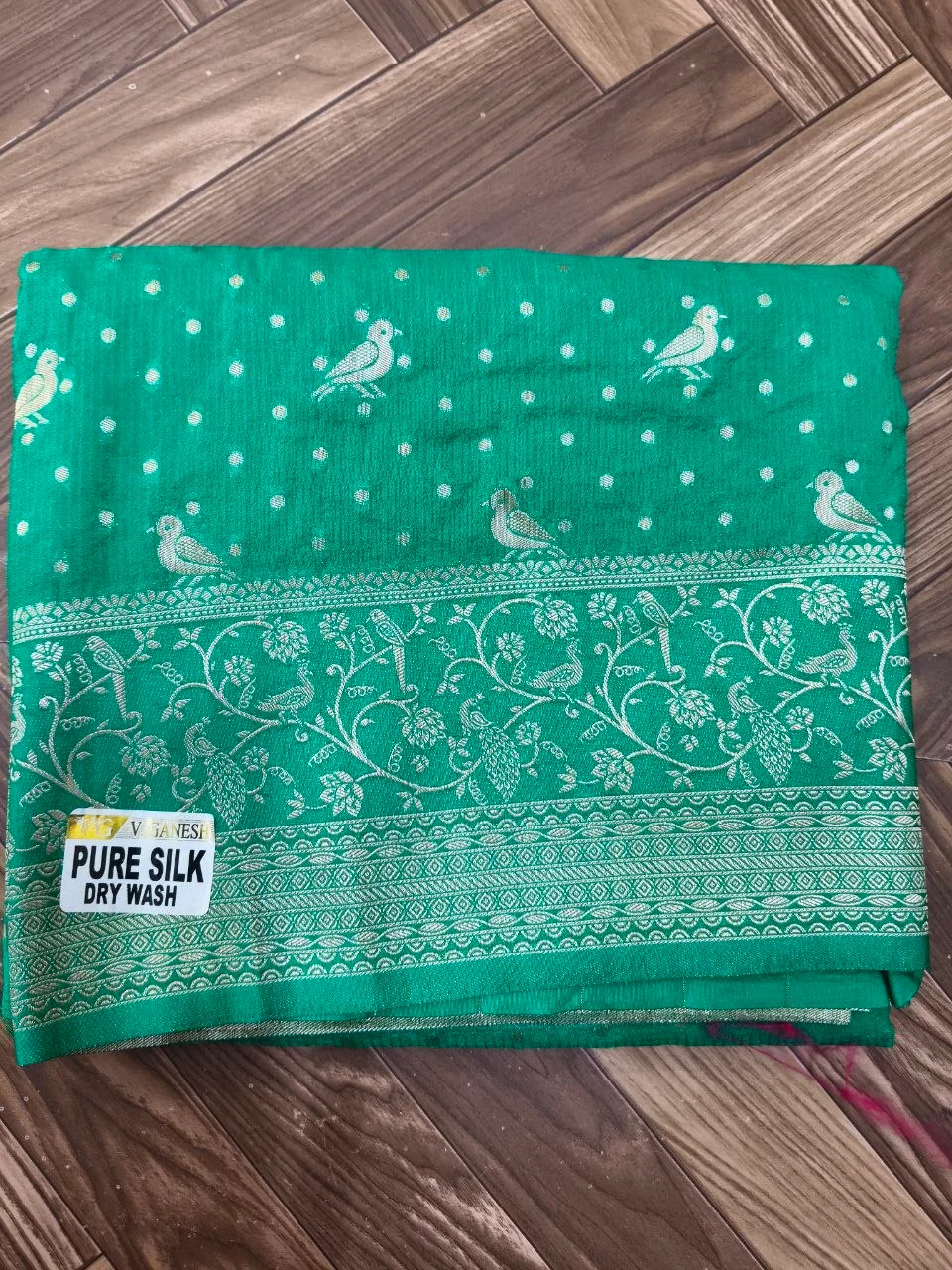 Green Pure Silk Saree with Bird and Peacock Motifs thumbnail 3
