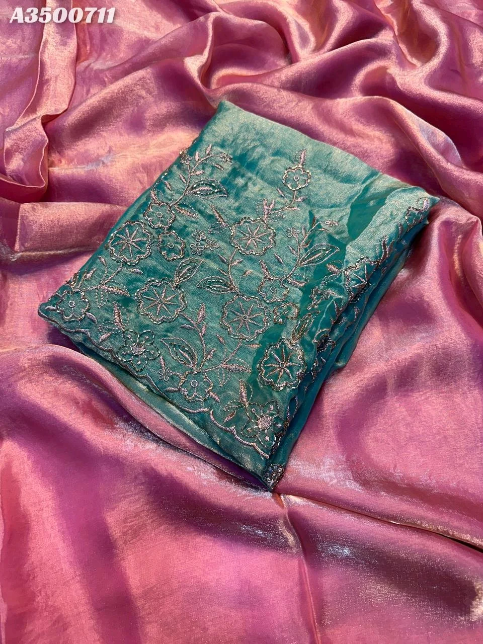 New arrivalsCatalog apex fancy SareeTwo tone fancy fabric saree with same heavy designs beads blouse worked Saree with 0.90 full blouseParty wear saree Deisgner #saree#sari#partywearsaree