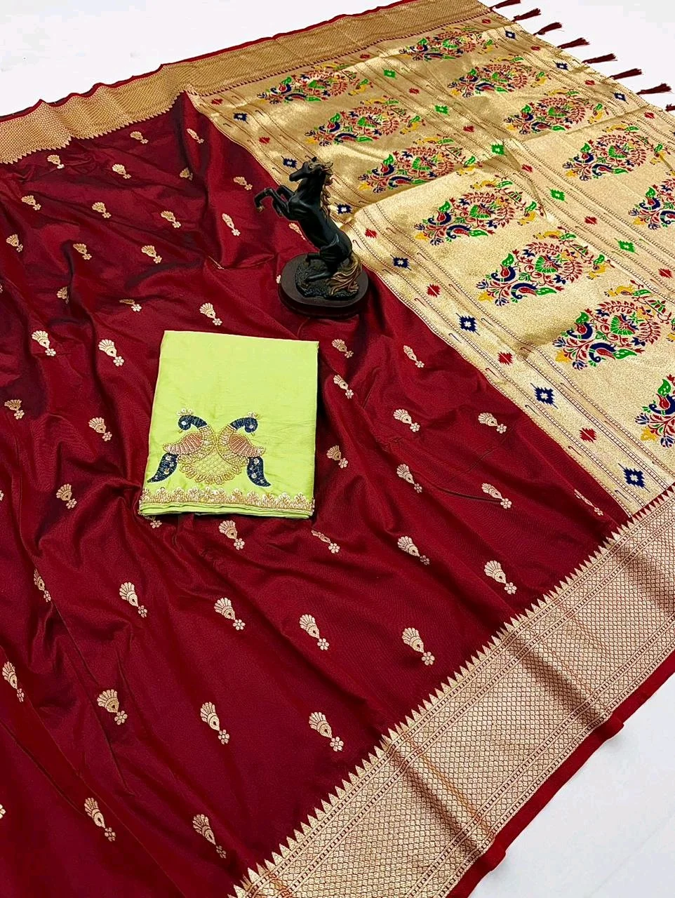 Paithani Silk Sarees thumbnail 4
