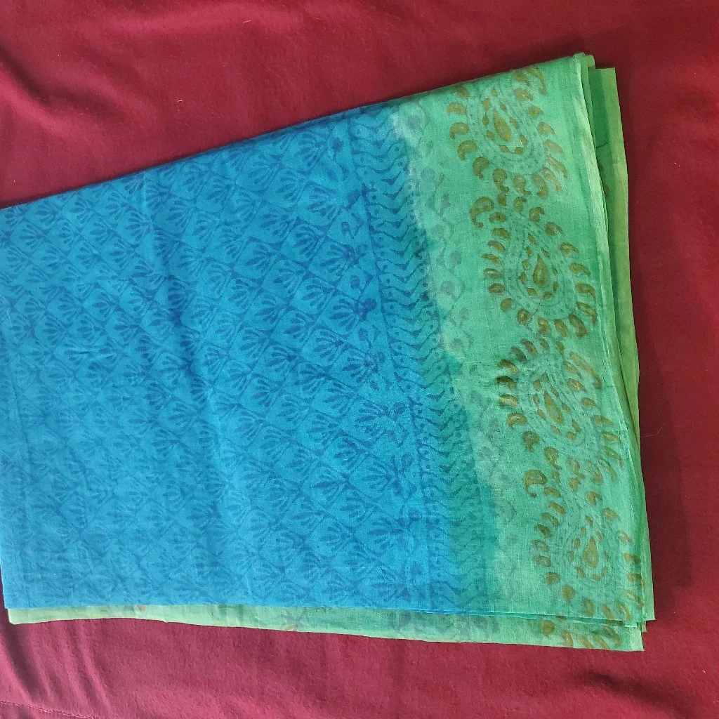 Dual Tone Blue Green KhadiPrint 100 Count Pure కాటన్ Saree thumbnail 3