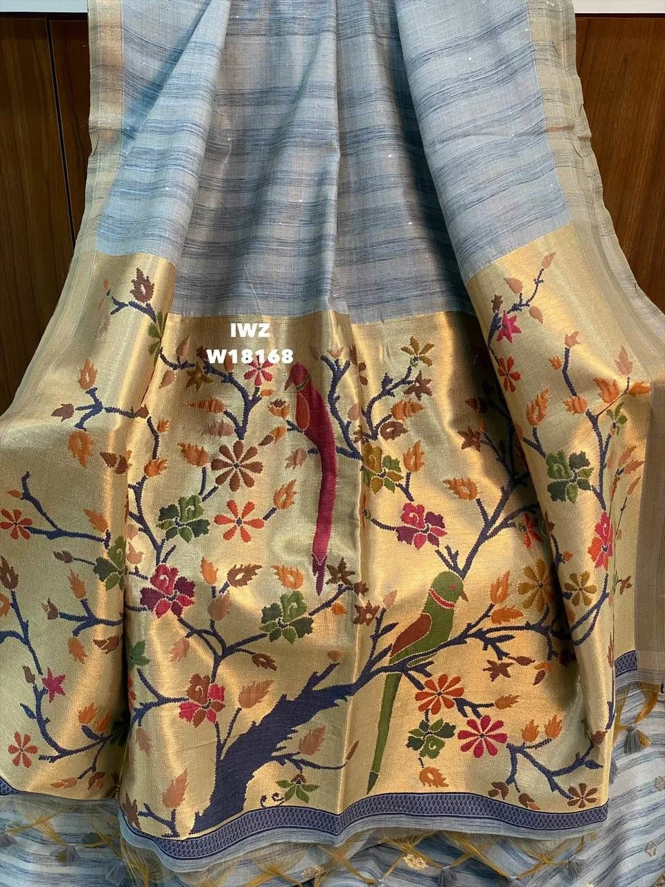 Light Green Silk Blend Saree with Golden Tree of Life Pallu thumbnail 3