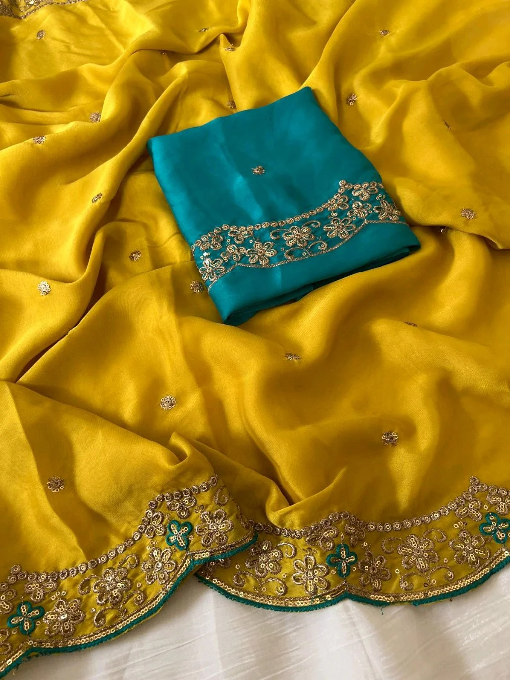 Heavy Rangoli Silk Saree 9