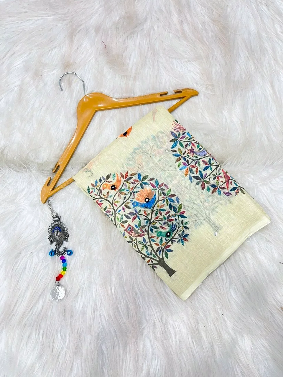 Linen Blend Saree with Tree of Life Print and Mirror Work 5