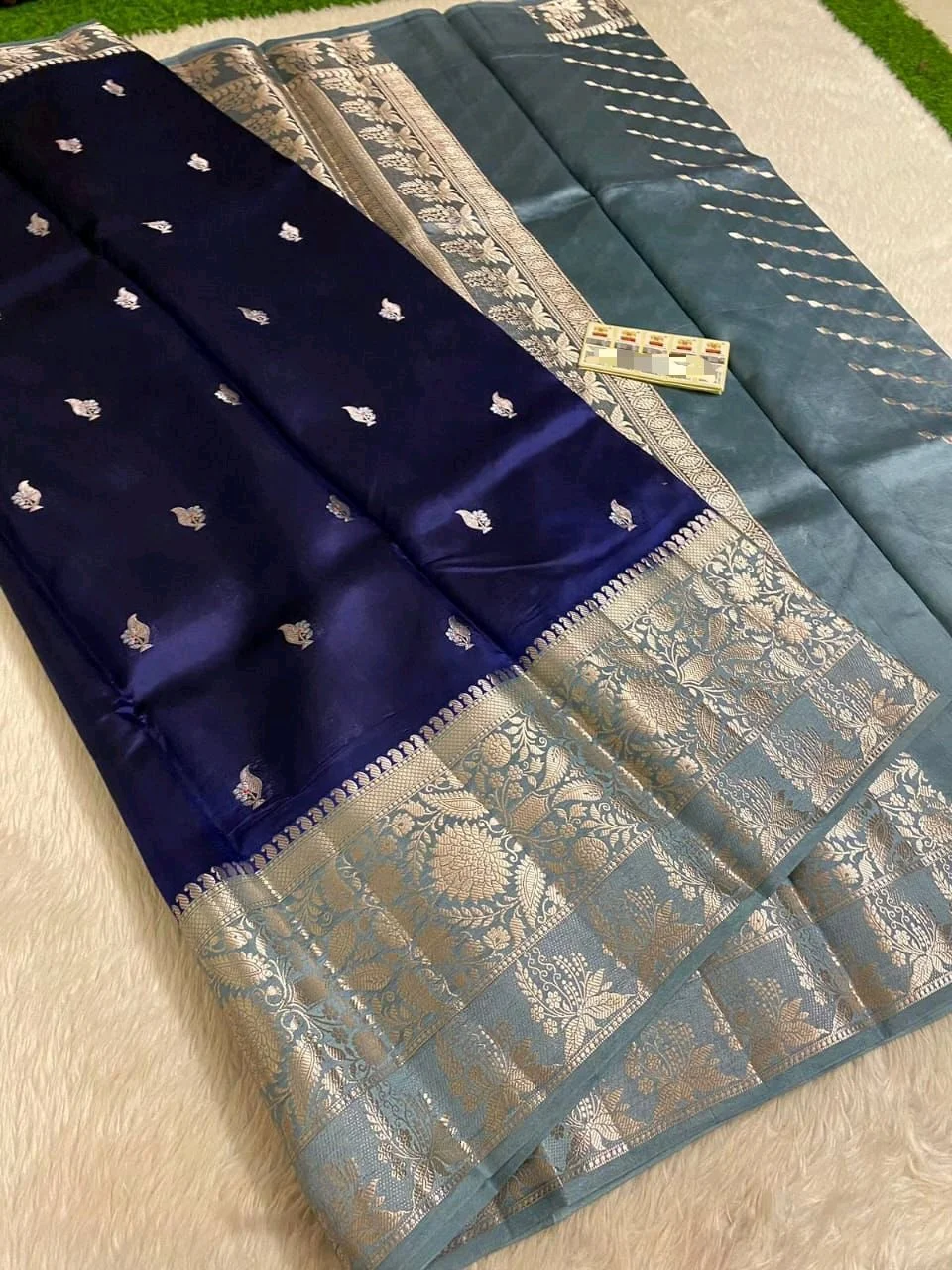 KATAN RAW MANGO SAREES thumbnail 7