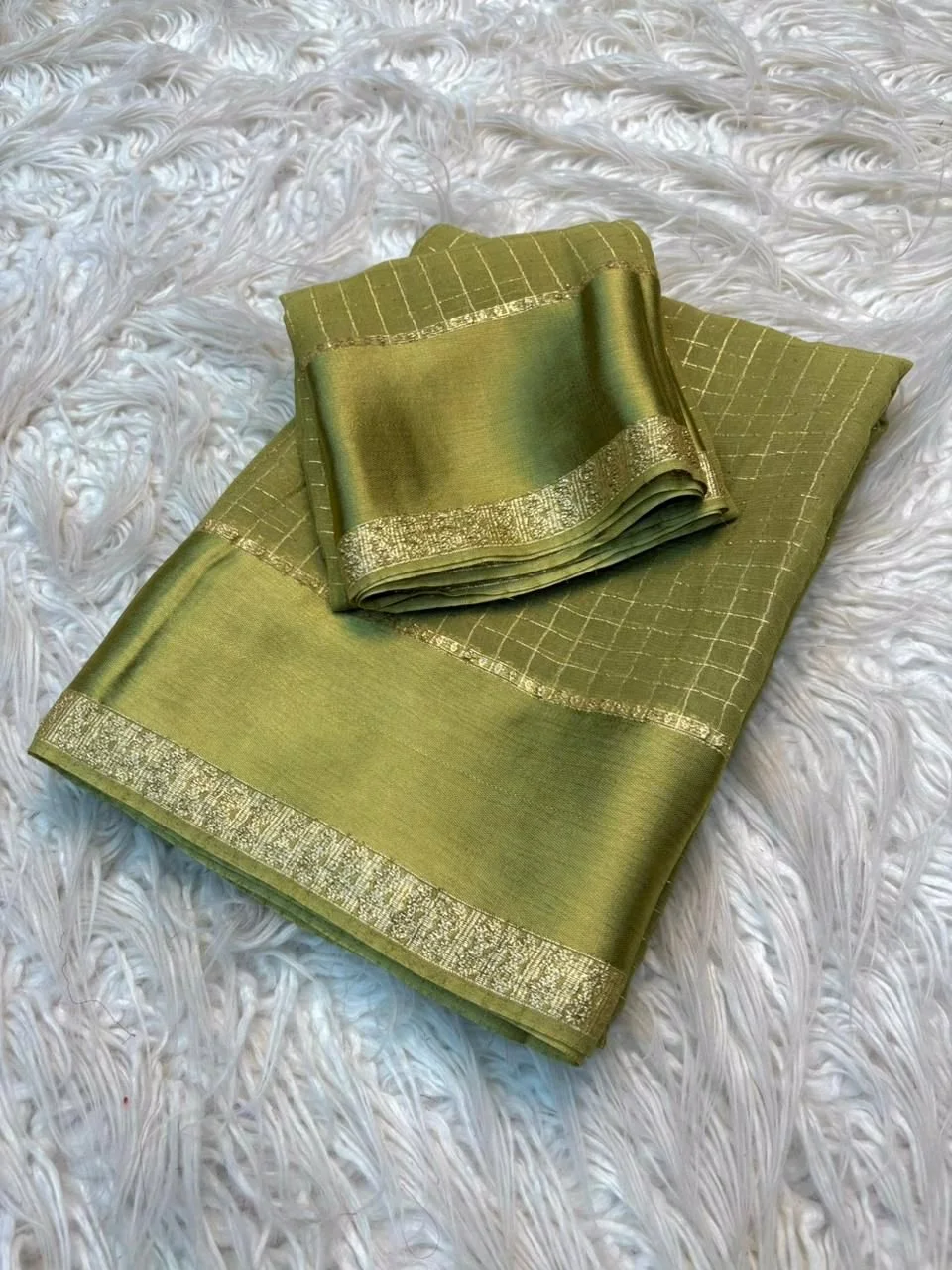 Viscose Georgette Saree with Gold Zari Checks 8
