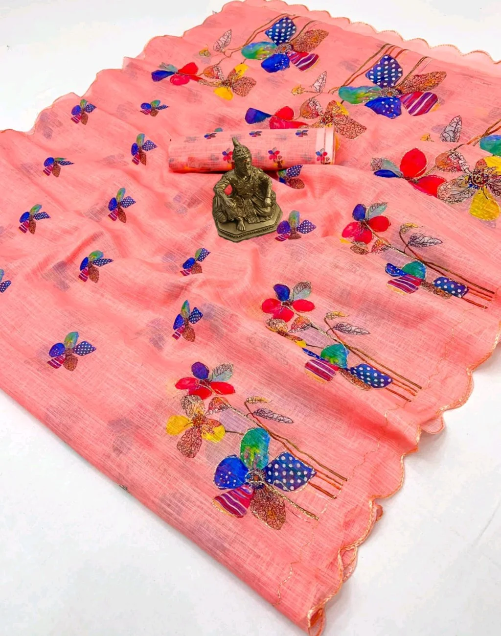 Floural Aari Work  Saree with Colorful Floral Design 10