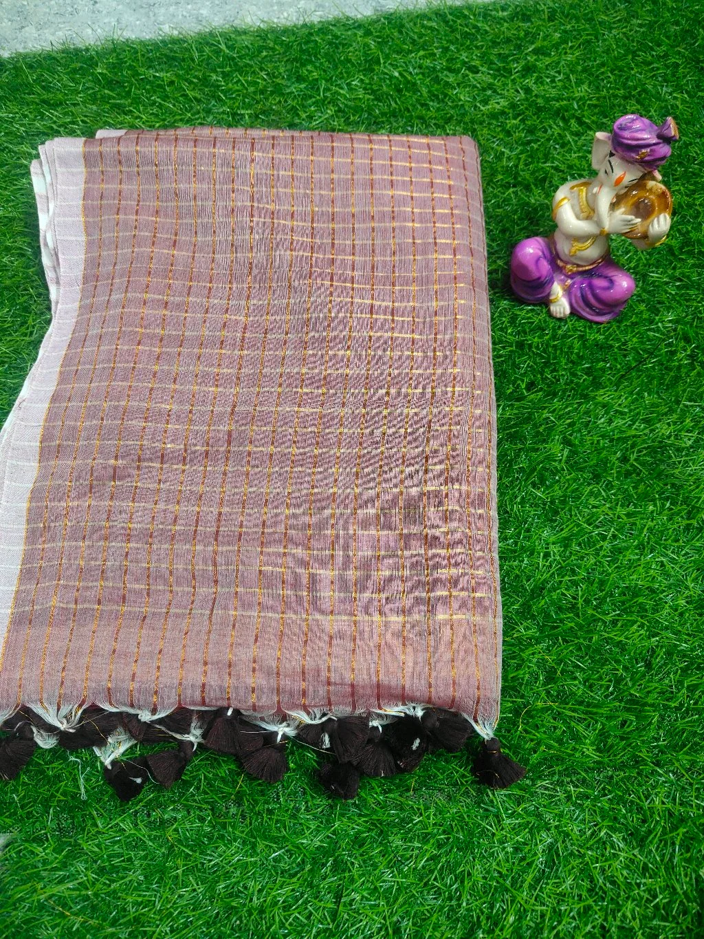 Maroon Gold Checked Saree with Tassels 8