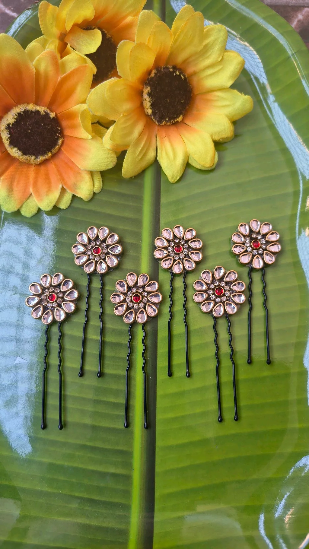 Kundan Stone Hair Accessory Set thumbnail 2