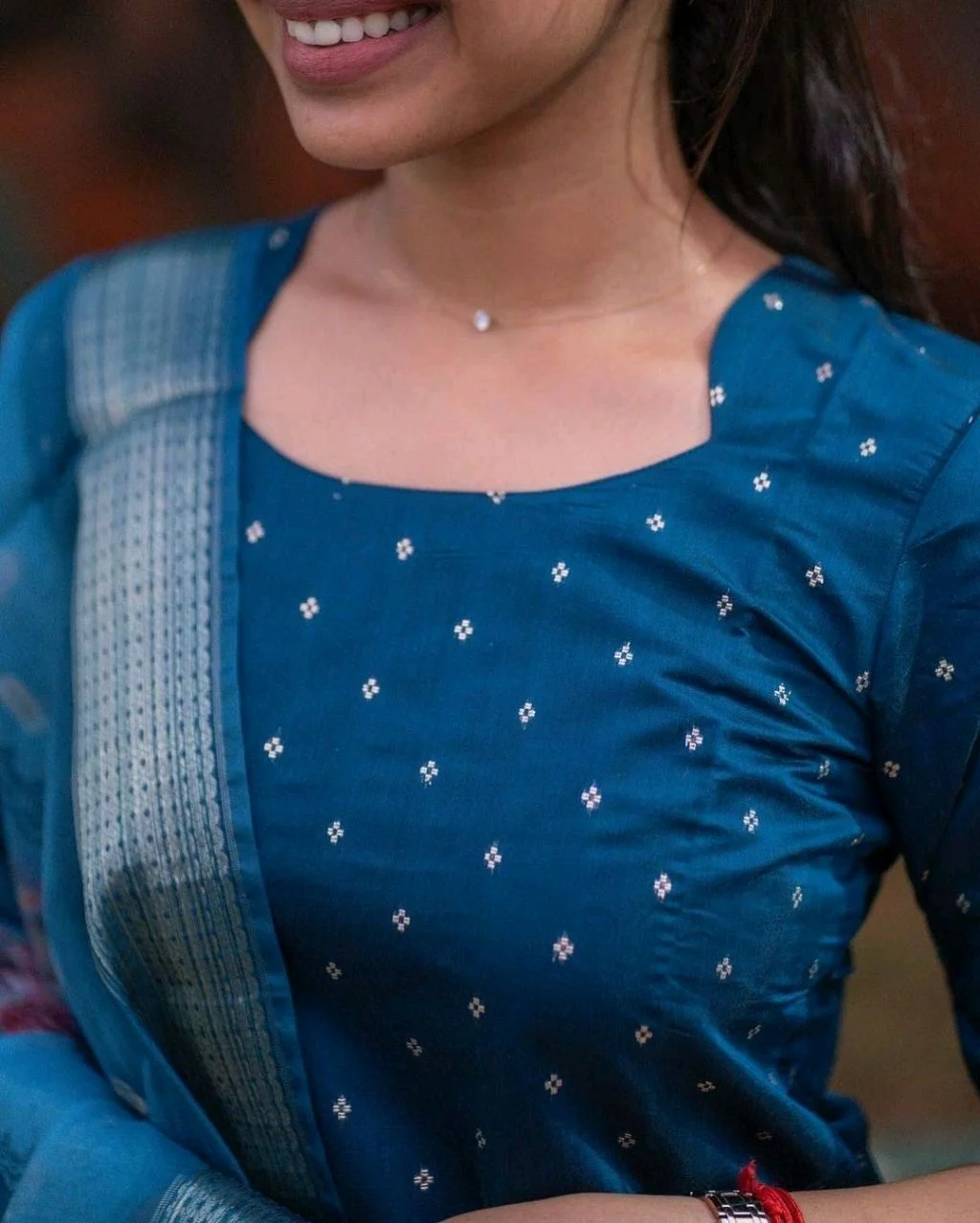 Chanderi Cotton Kurti Set with Floral Organza Dupatta thumbnail 7