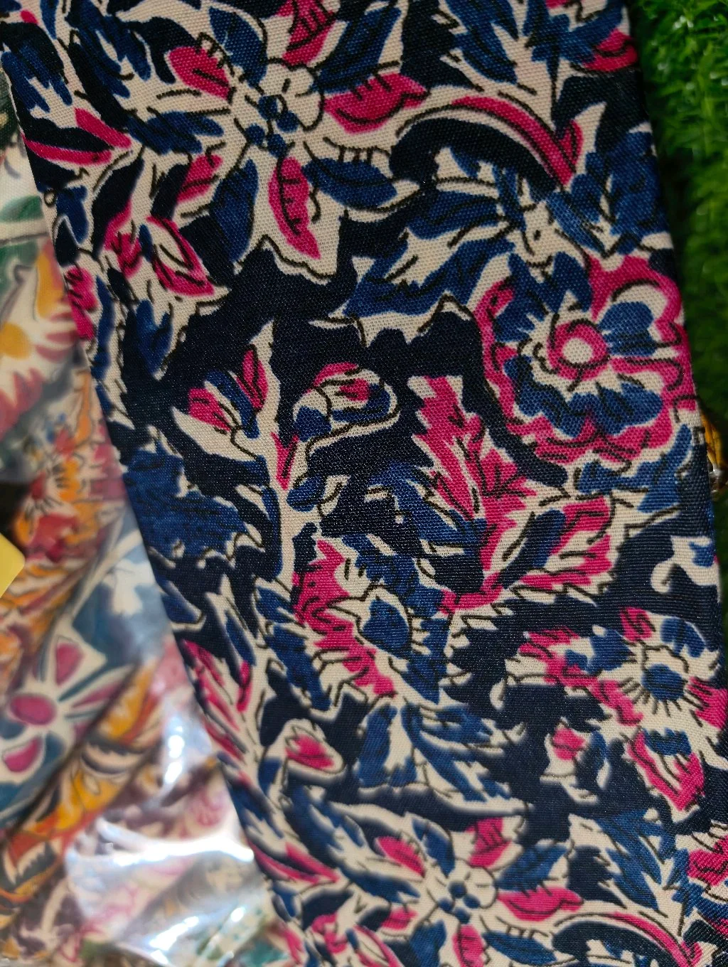 Bhagwati Fab Raju Cotton Dark Blue Floral Printed Fabric Blouse Piece 1 Meter 3