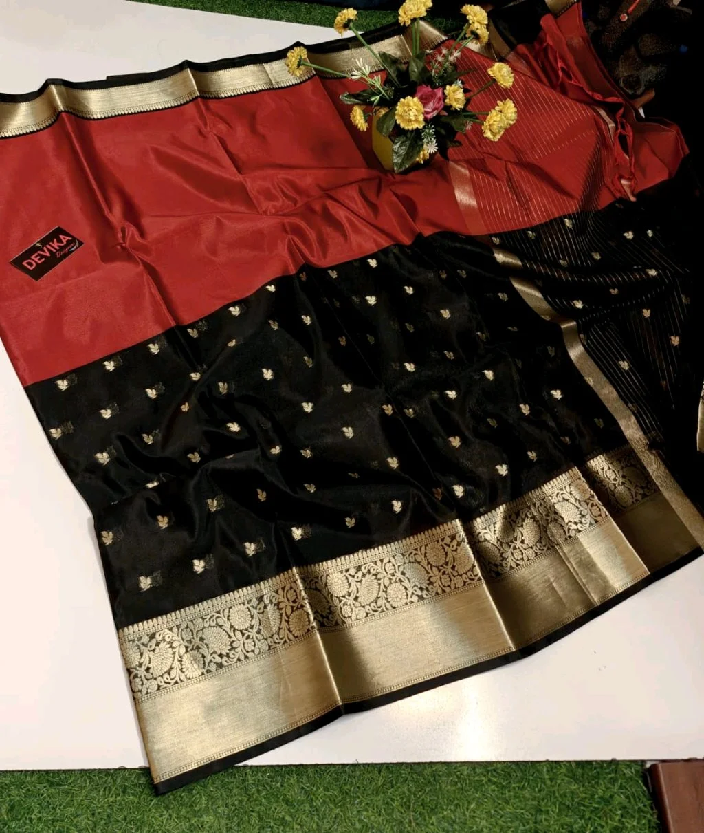Black Cora Silk Saree with Gold Zari Border thumbnail 7