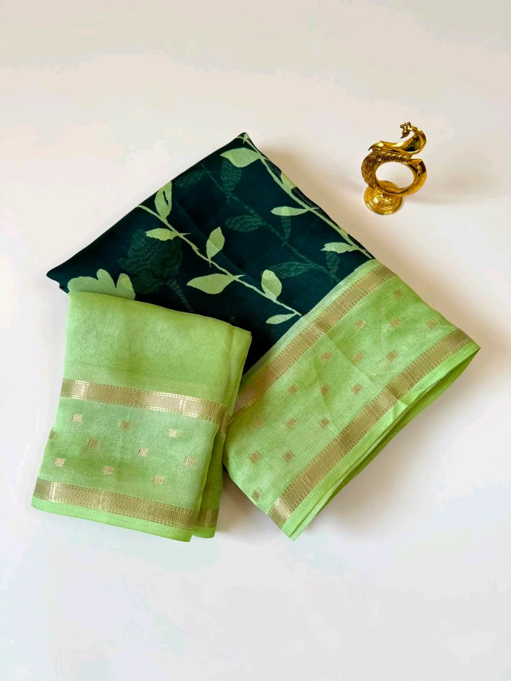 Floral Organza Saree with Zari Border 3