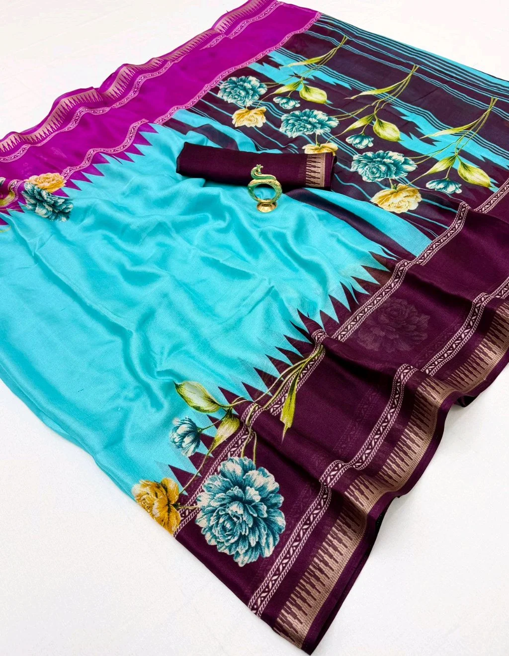 Heavy Marshmellow Blooming Colour Sarees with Contrast Blouse thumbnail 9