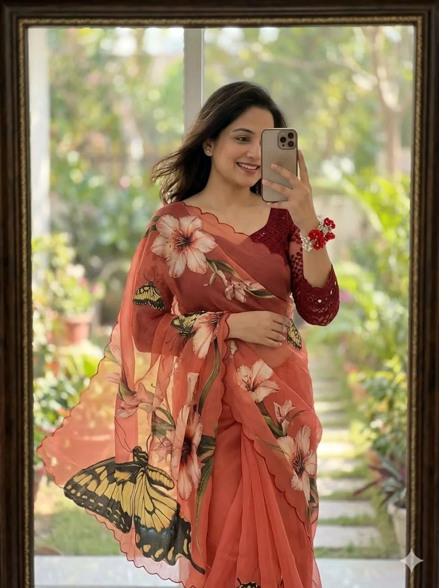 Chiffon  Floral Butterfly Print Saree with Scalloped Border 7