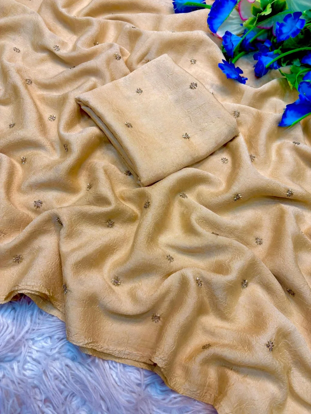 Crush Buti Sarees 10