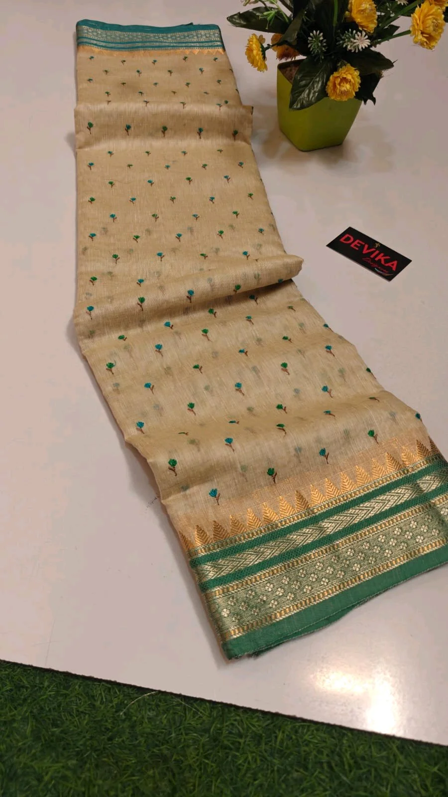 Beige Silk Blend Saree with Pink Zari Border and Floral Motifs thumbnail 9
