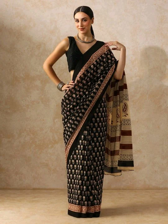 New updateBagru Block Print Cotton mulmul Sarees With Running Blouse Fabric:- Pure Mulmul (9280)Saree:-5.5m+ Blouse:- 1mPrice:- 700